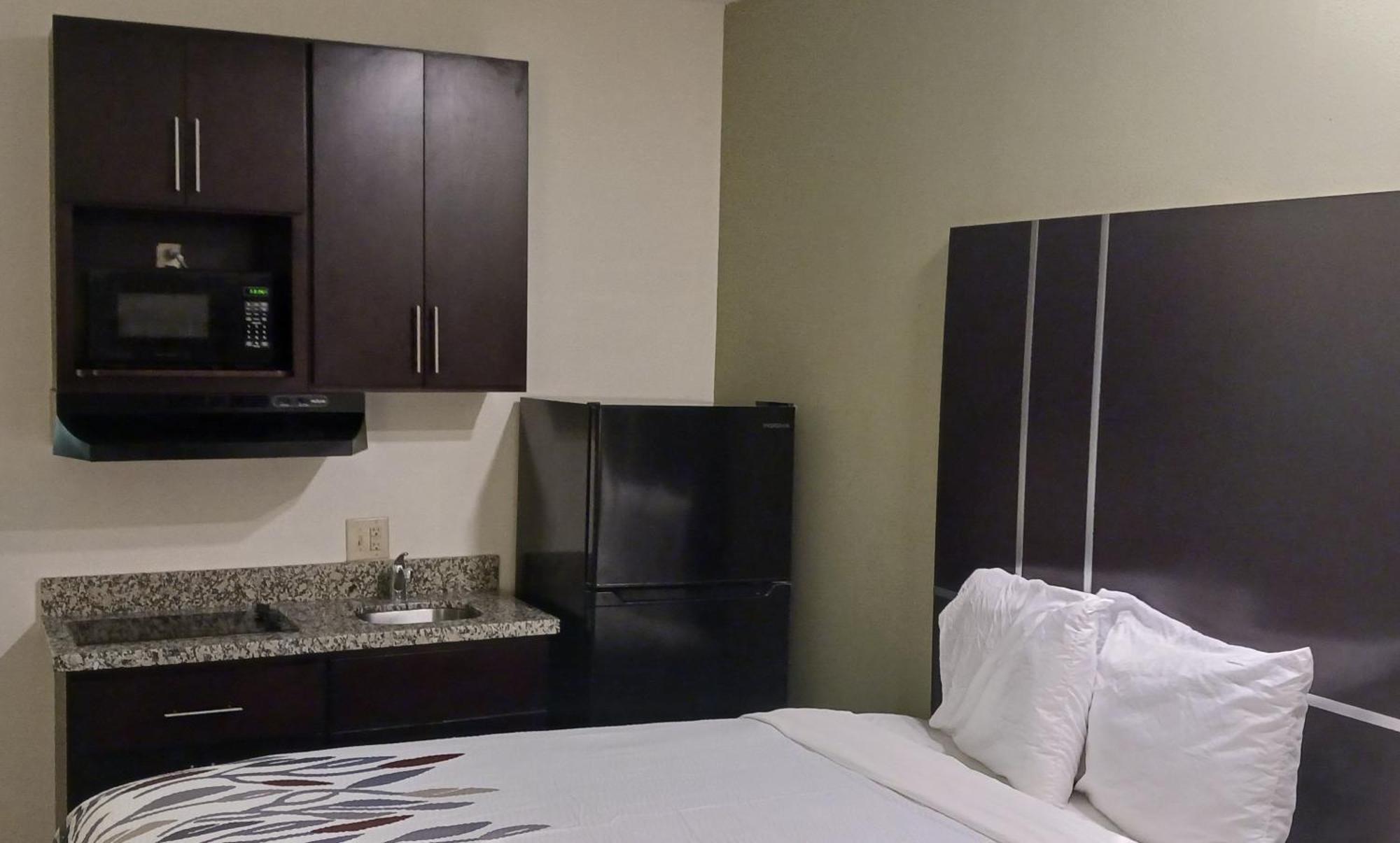 Red Roof Inn Baton Rouge Dış mekan fotoğraf